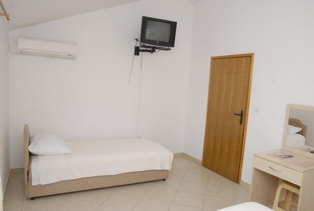Apartments Dosljak Tivat Exterior foto